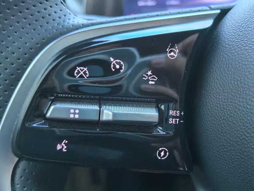 Buick GL8 New Energy 2025 Lu Shang Luxury Edition 7-Seater — миниатюра 41