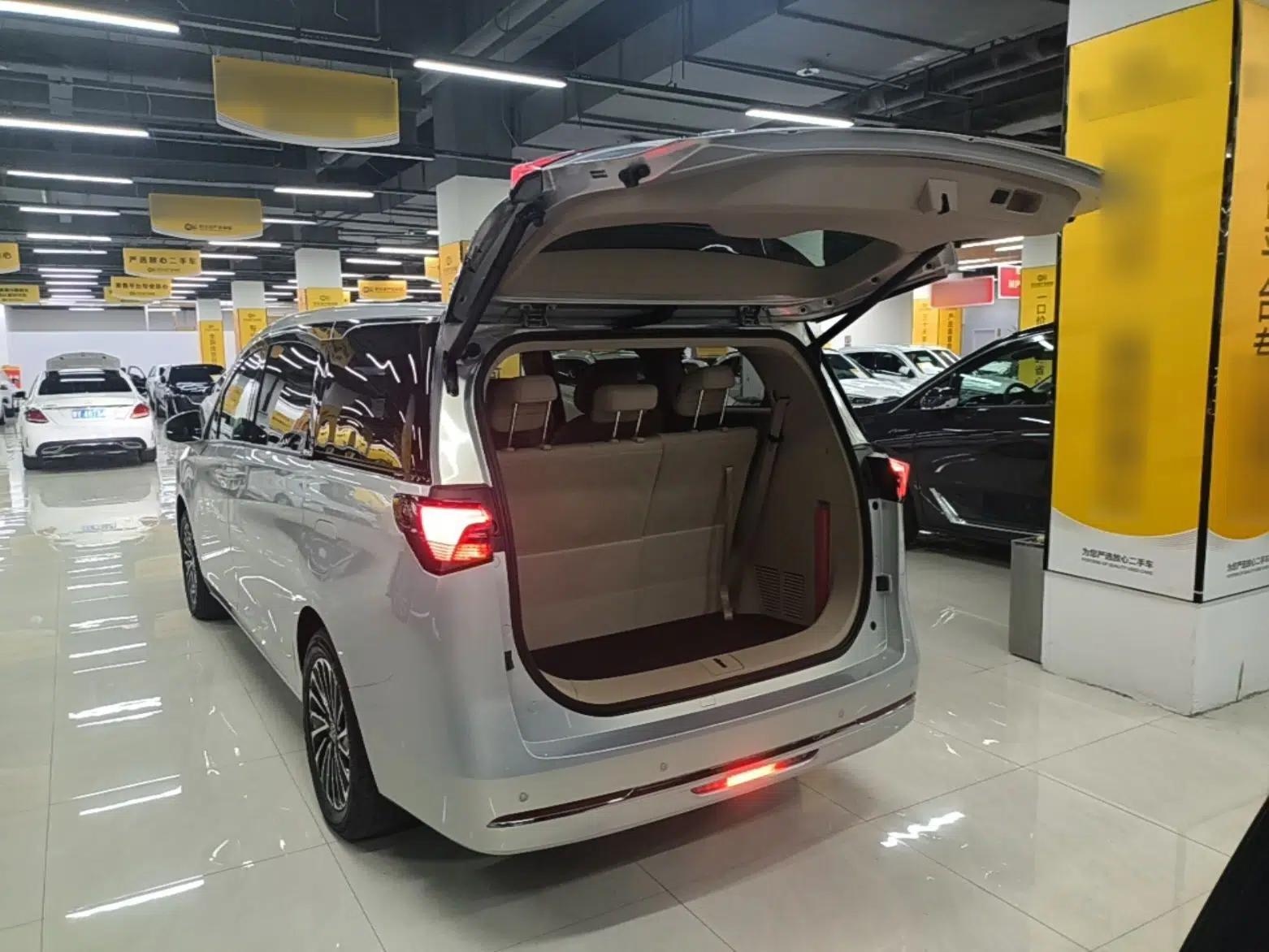 Buick GL8 New Energy 2025 Lu Shang Luxury Edition 7-Seater — миниатюра 27