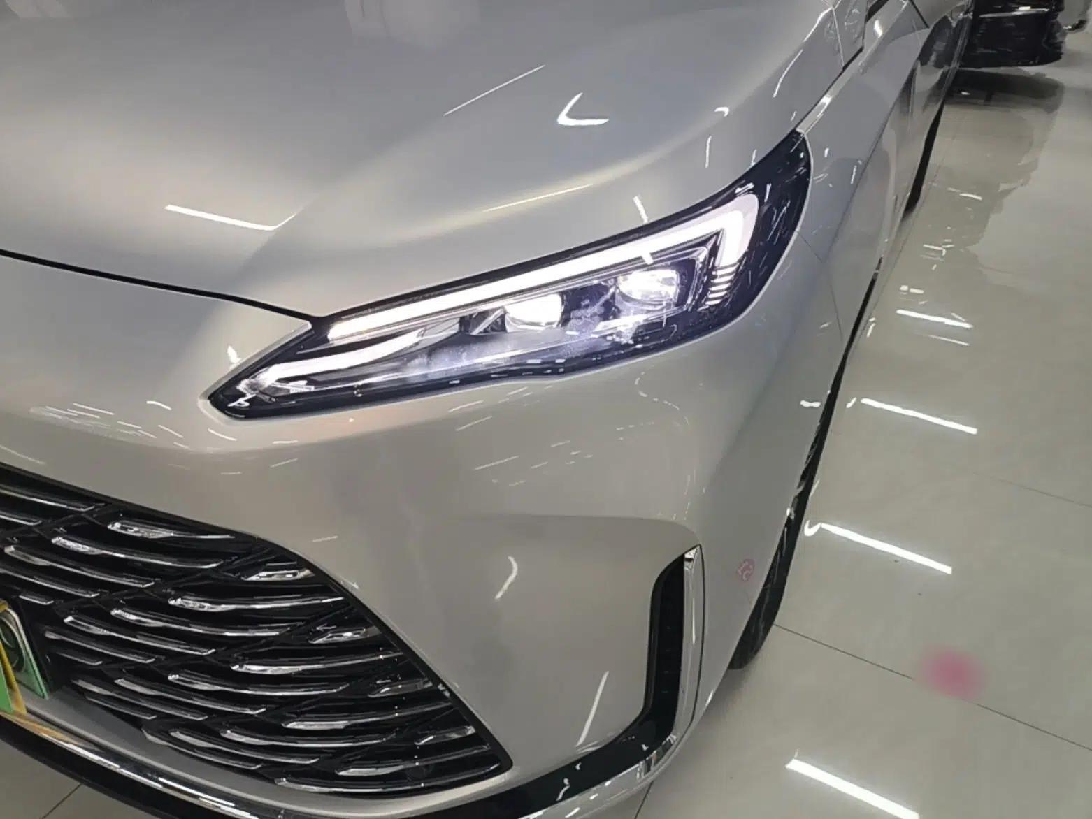 Buick GL8 New Energy 2025 Lu Shang Luxury Edition 7-Seater — миниатюра 8