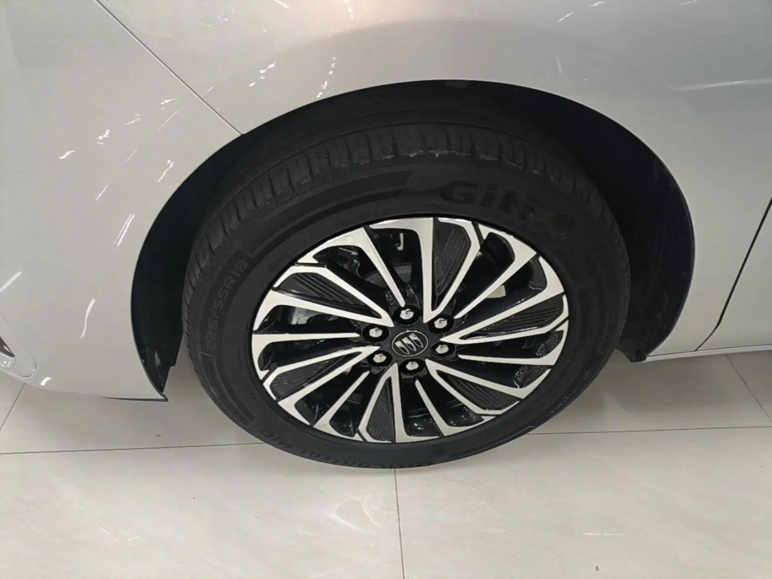 Buick GL8 New Energy 2025 Lu Shang Luxury Edition 7-Seater — миниатюра 10