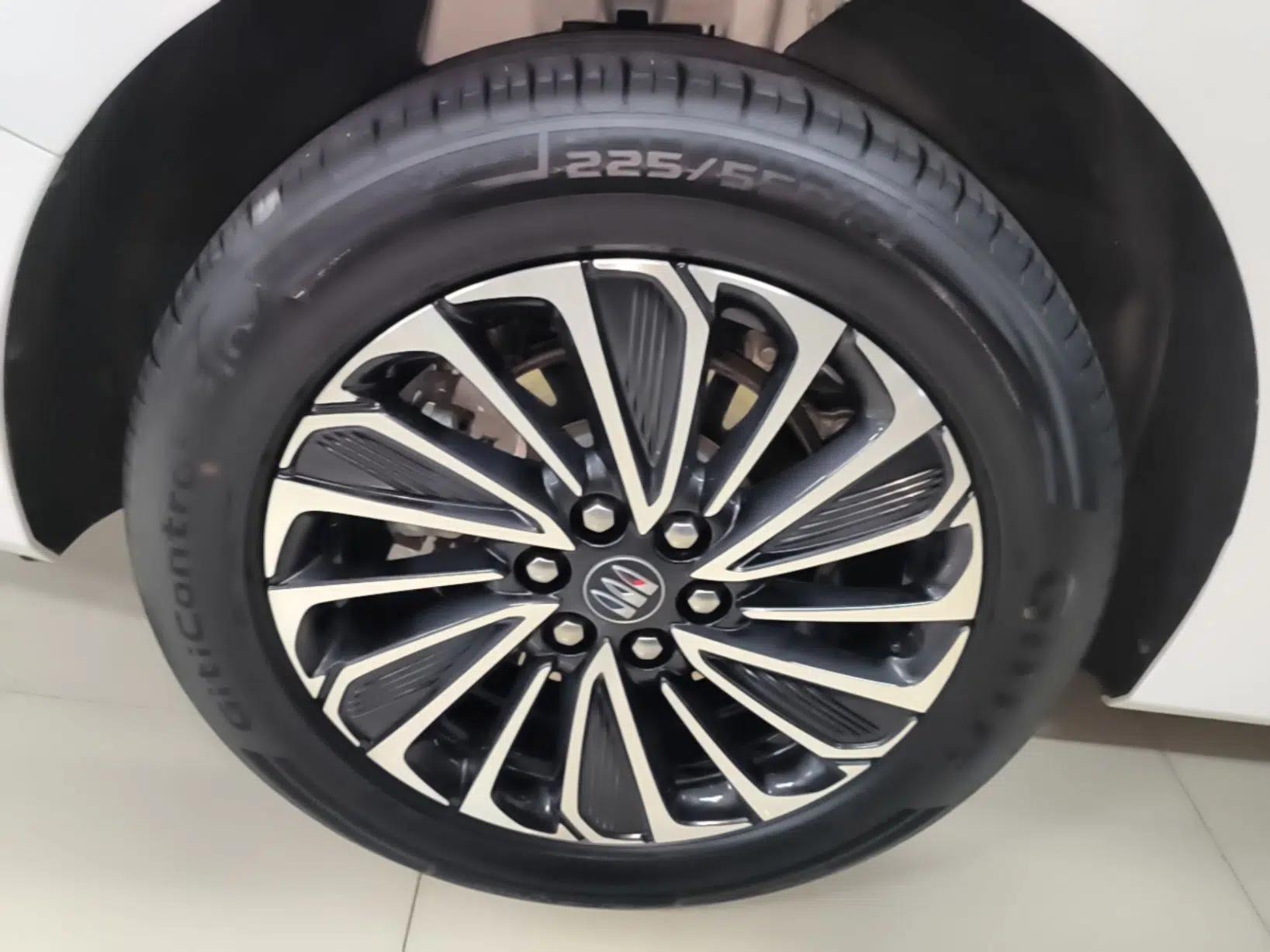 Buick GL8 New Energy 2025 Lu Shang Luxury Edition 7-Seater — миниатюра 11