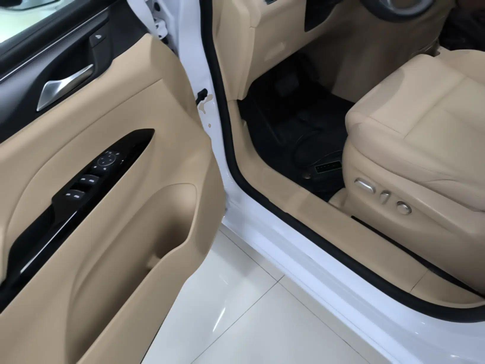 Buick GL8 New Energy 2025 Lu Shang Luxury Edition 7-Seater — миниатюра 18