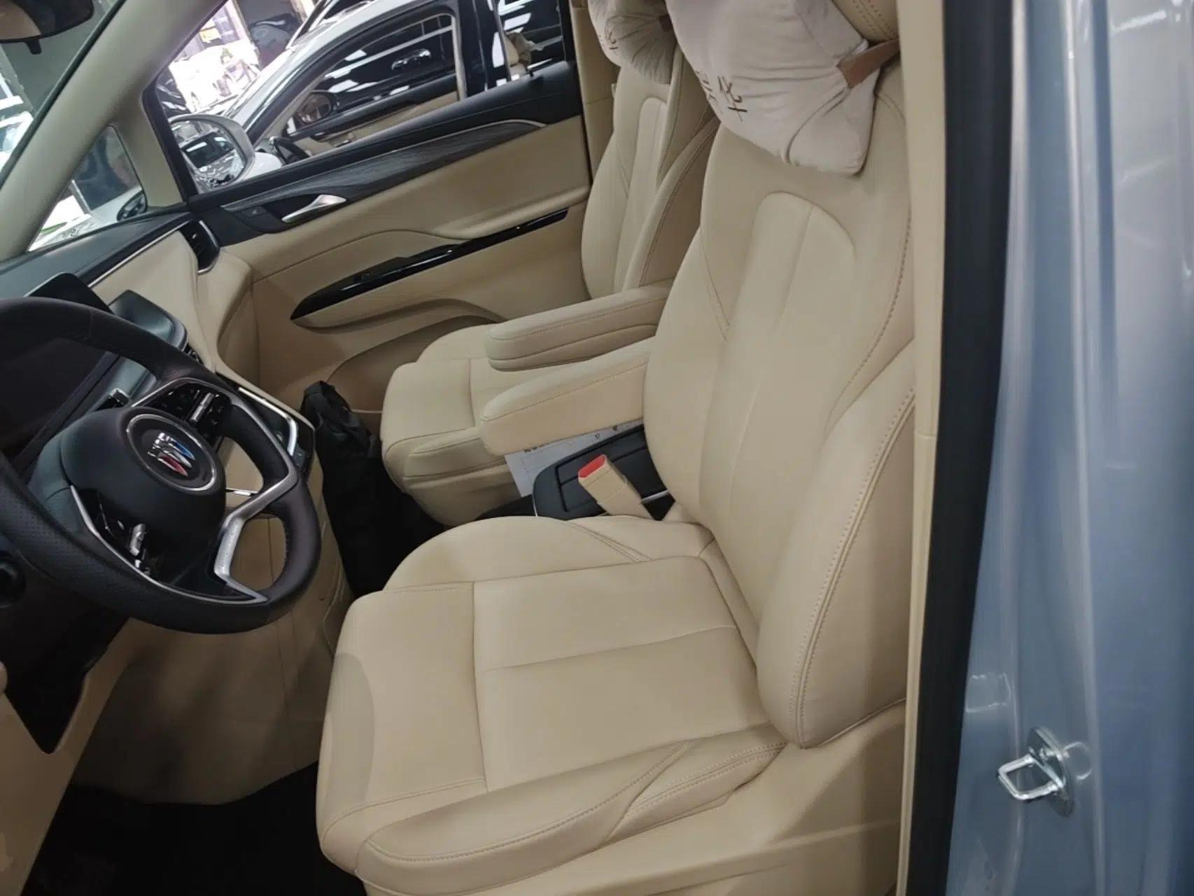 Buick GL8 New Energy 2025 Lu Shang Smart Enjoyment Edition 7-Seater — миниатюра 17