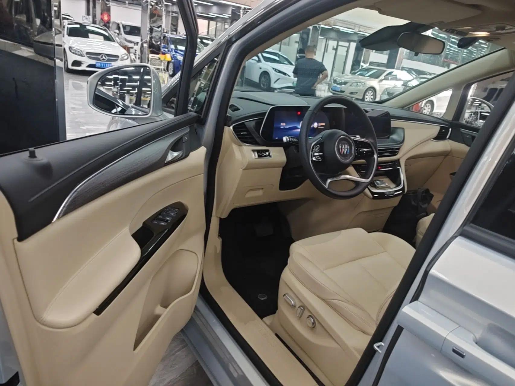 Buick GL8 New Energy 2025 Lu Shang Smart Enjoyment Edition 7-Seater — миниатюра 18