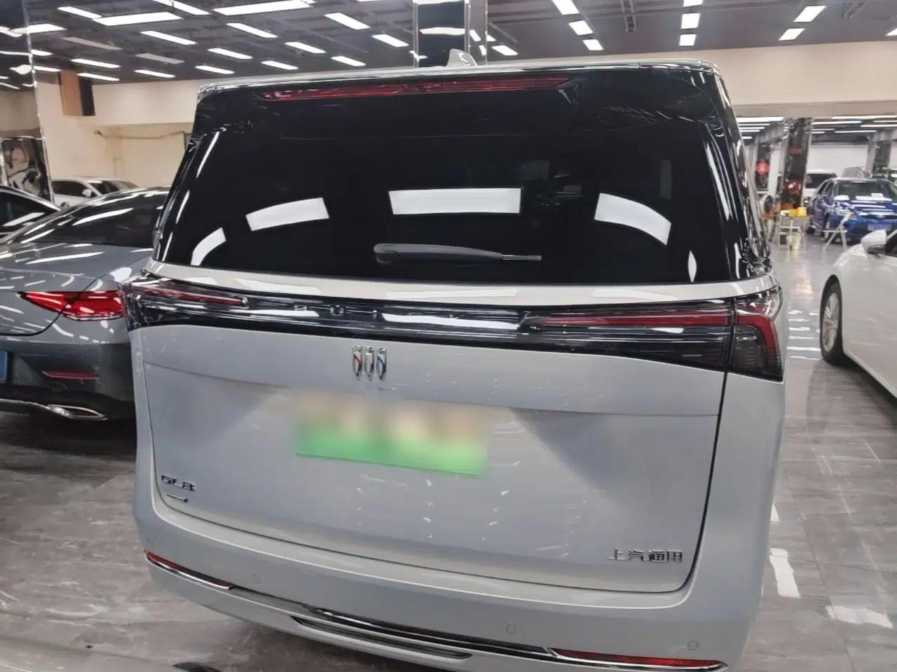Buick GL8 New Energy 2025 Lu Shang Smart Enjoyment Edition 7-Seater — миниатюра 5