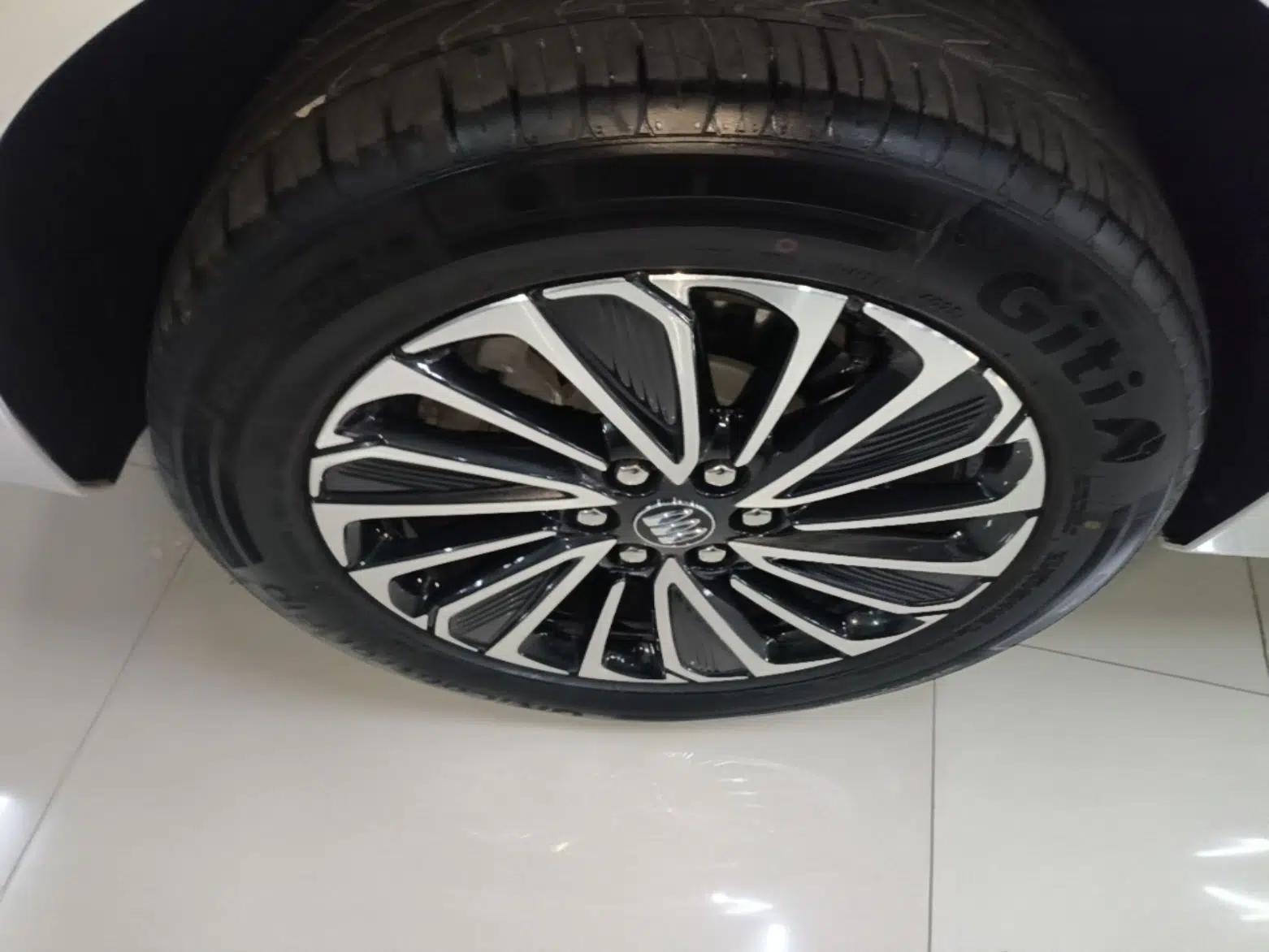 Buick GL8 New Energy 2025 Lu Shang Smart Enjoyment Edition 7-Seater — миниатюра 13
