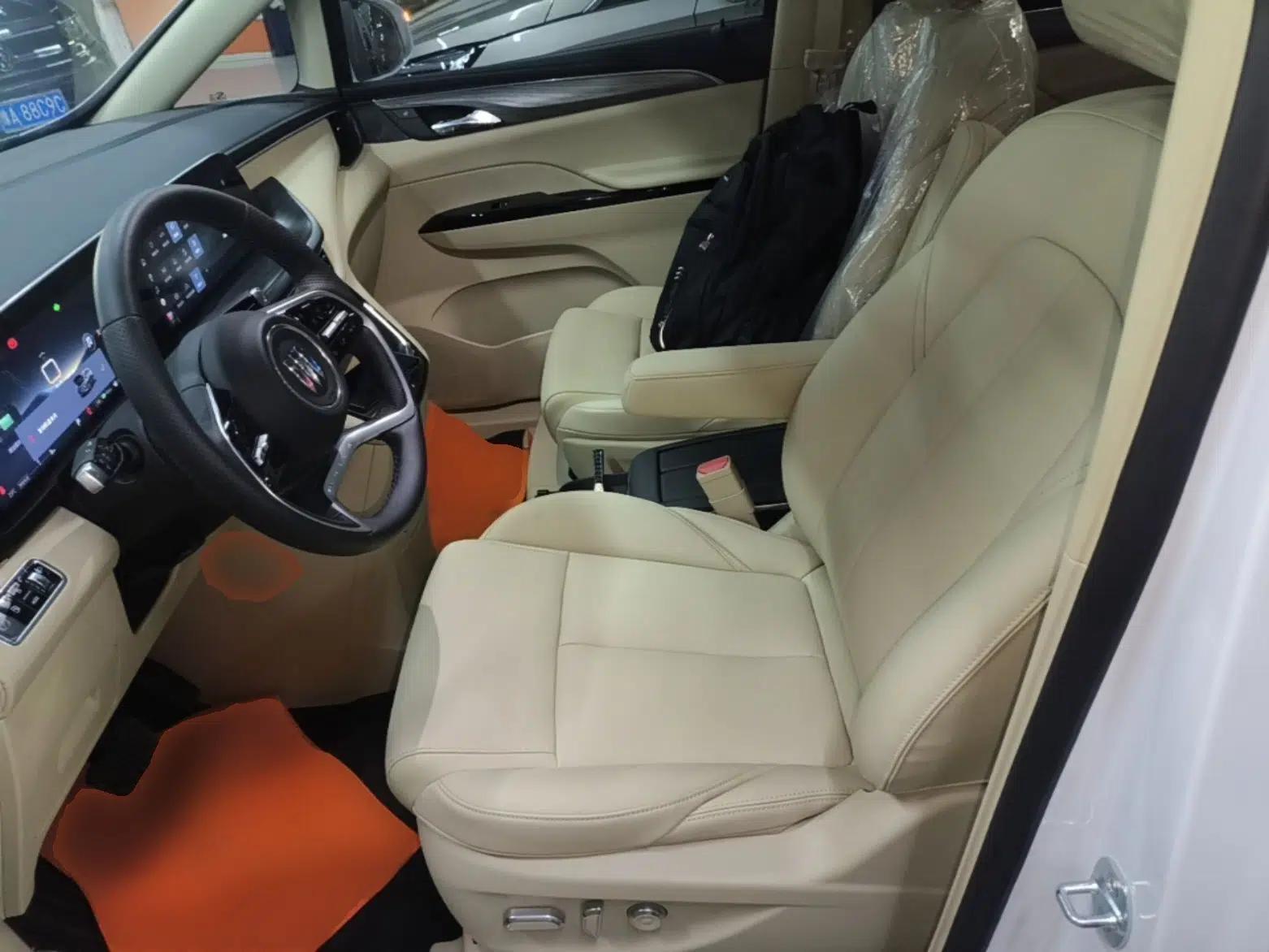 Buick GL8 New Energy 2025 Lu Shang Smart Enjoyment Edition 7-Seater — миниатюра 26