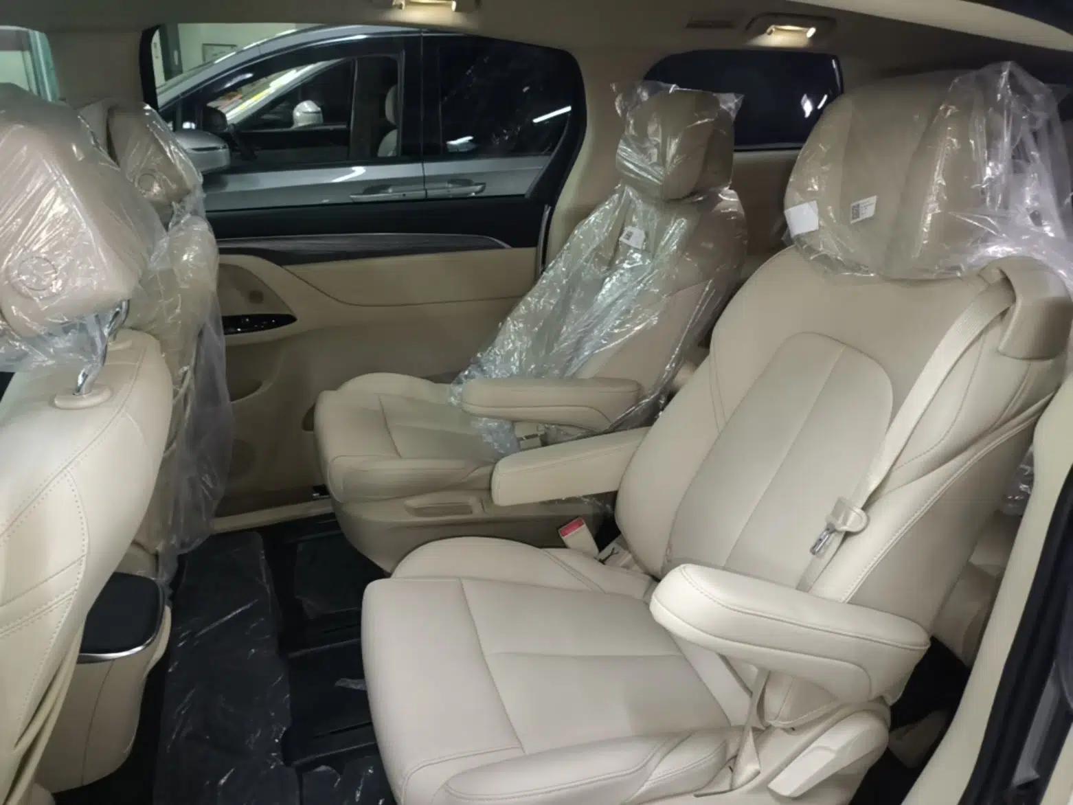 Buick GL8 New Energy 2025 Lu Shang Smart Enjoyment Edition 7-Seater — миниатюра 29