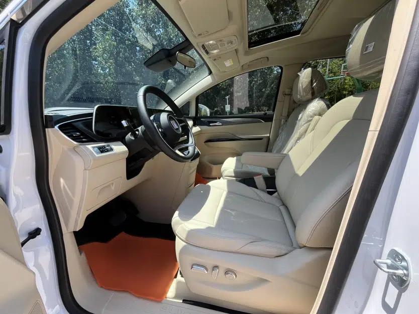 Buick GL8 New Energy 2025 Lu Shang Smart Enjoyment Edition 7-Seater — миниатюра 32
