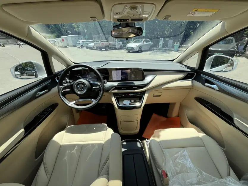 Buick GL8 New Energy 2025 Lu Shang Smart Enjoyment Edition 7-Seater — миниатюра 33