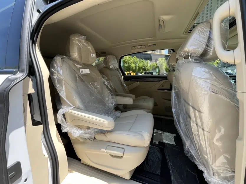 Buick GL8 New Energy 2025 Lu Shang Smart Enjoyment Edition 7-Seater — миниатюра 35