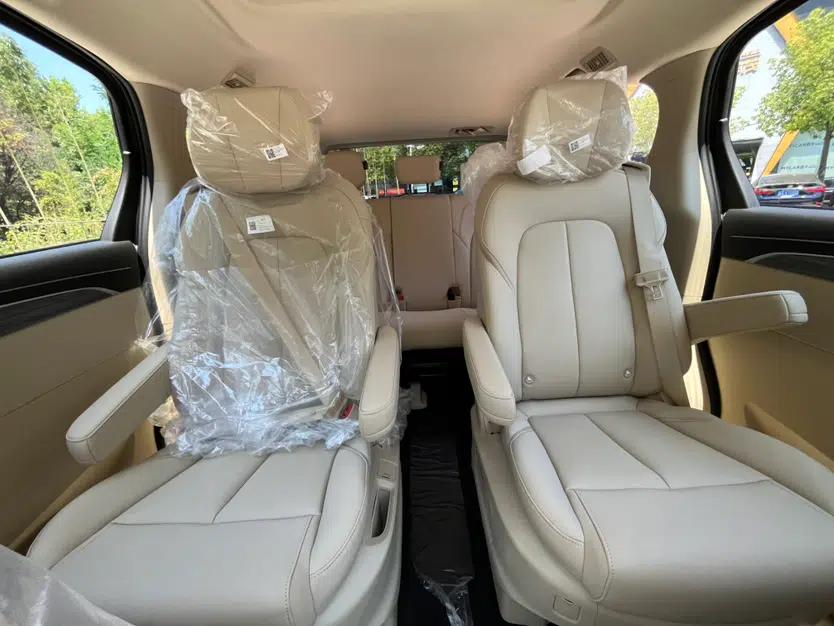Buick GL8 New Energy 2025 Lu Shang Smart Enjoyment Edition 7-Seater — миниатюра 39
