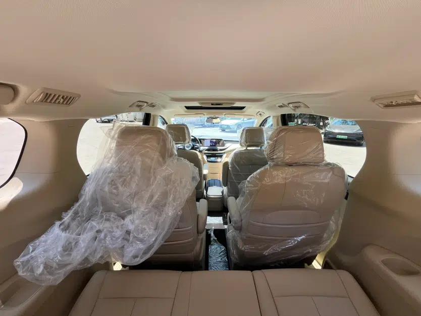 Buick GL8 New Energy 2025 Lu Shang Smart Enjoyment Edition 7-Seater — миниатюра 40