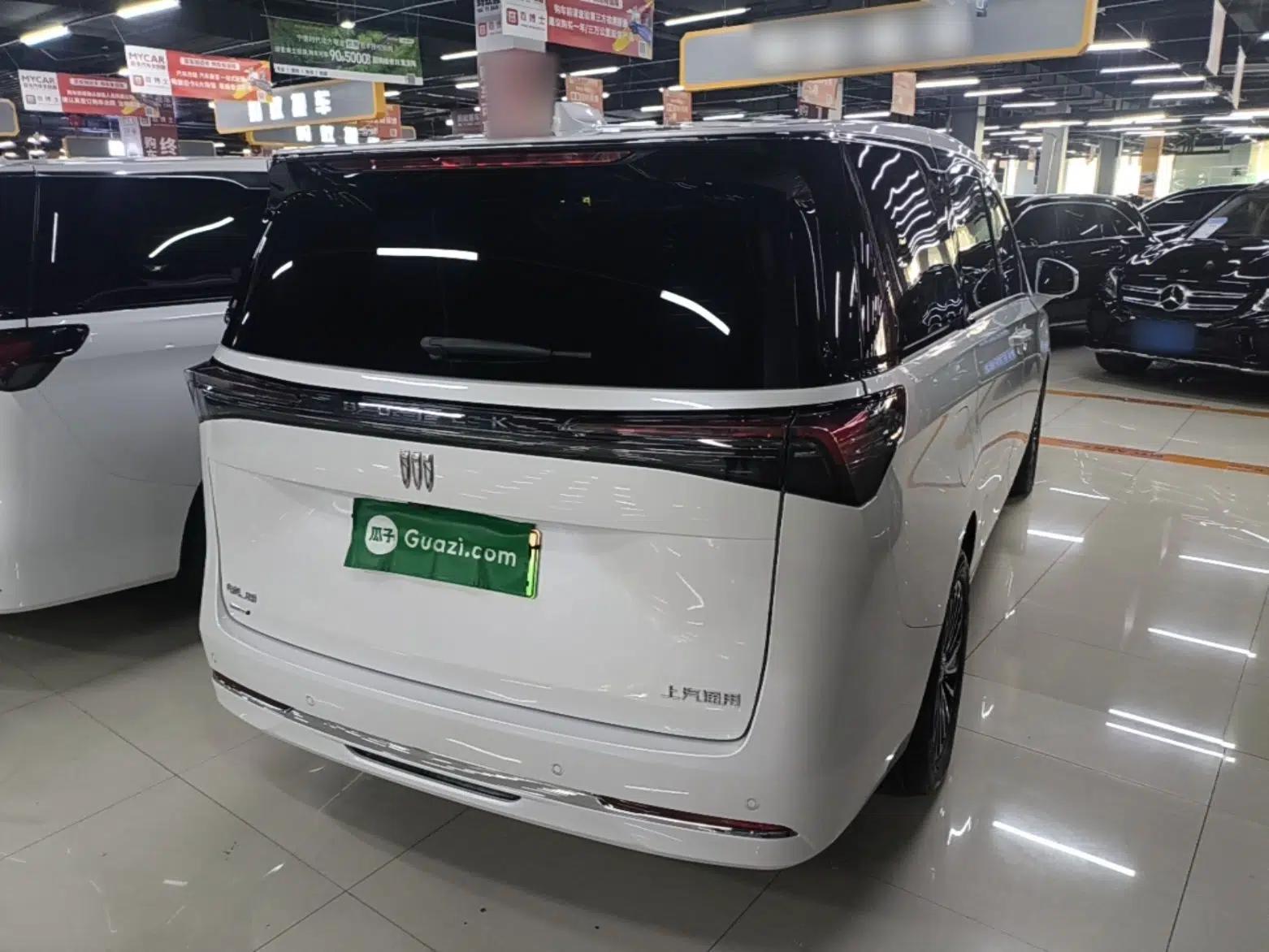 Buick GL8 New Energy 2025 Lu Shang Smart Enjoyment Edition 7-Seater — миниатюра 6