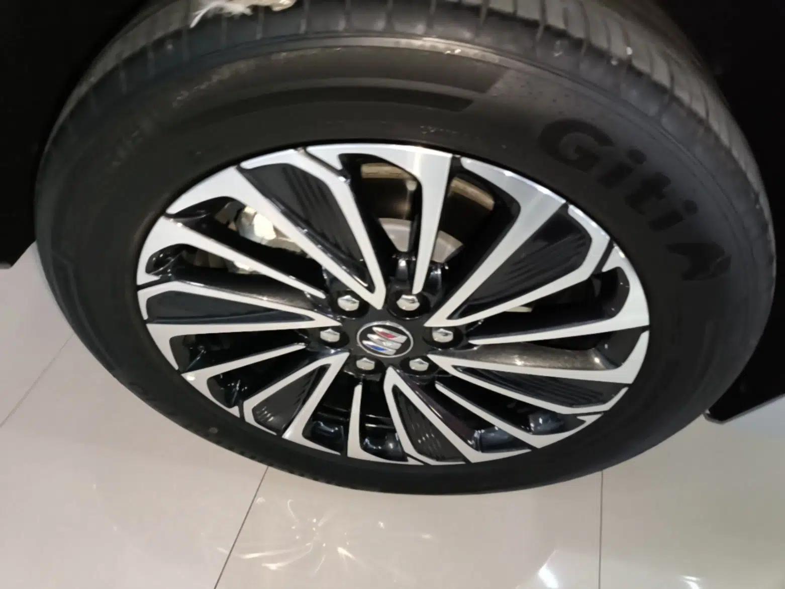 Buick GL8 New Energy 2025 Lu Shang Luxury Edition 7-Seater — миниатюра 13