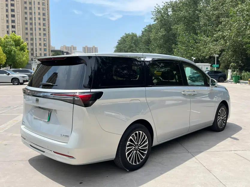 Buick GL8 New Energy 2025 Lu Shang Luxury Edition 7-Seater — миниатюра 22