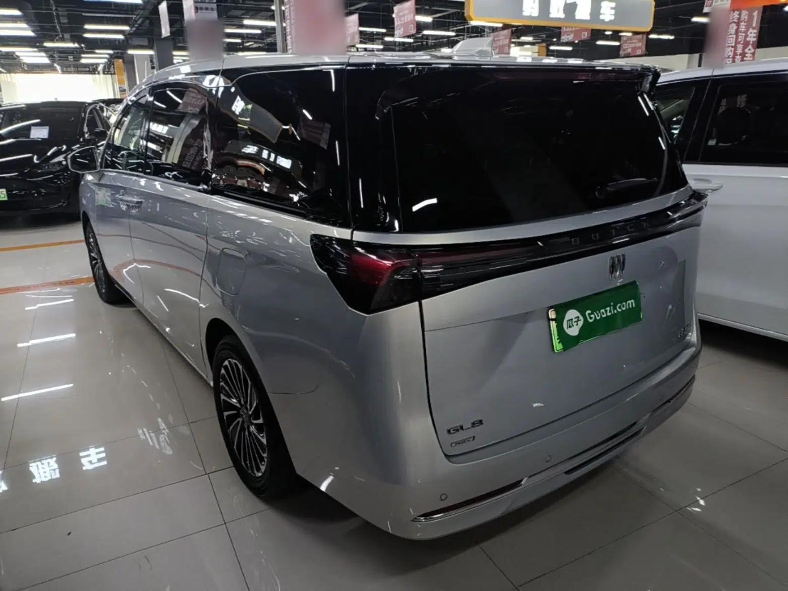 Buick GL8 New Energy 2025 Lu Shang Luxury Edition 7-Seater — миниатюра 4