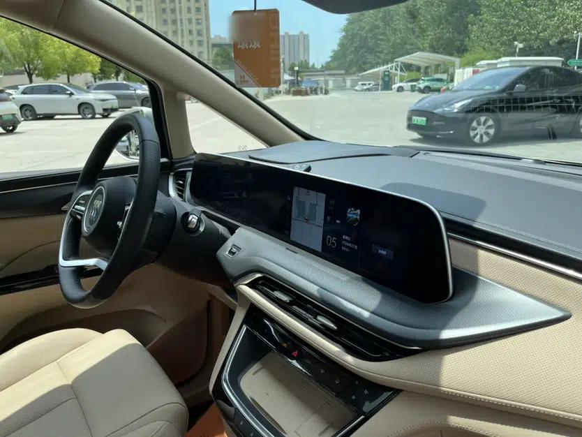 Buick GL8 New Energy 2025 Lu Shang Luxury Edition 7-Seater — миниатюра 38
