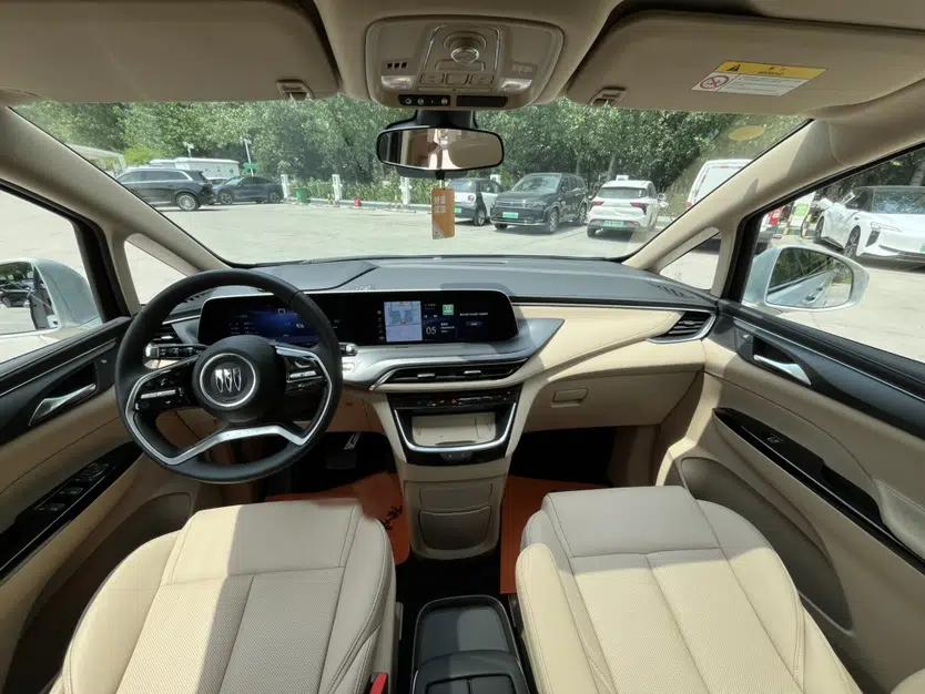 Buick GL8 New Energy 2025 Lu Shang Luxury Edition 7-Seater — миниатюра 42