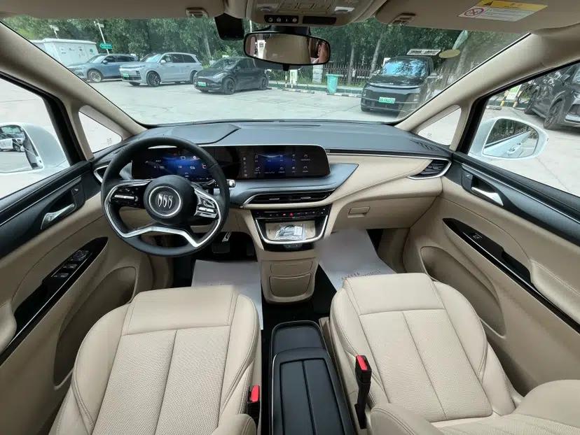 Buick GL8 New Energy 2025 Lu Shang Luxury Edition 7-Seater — миниатюра 41
