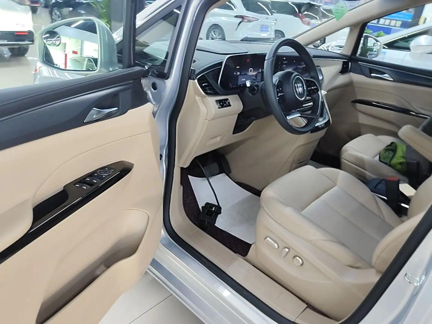 Buick GL8 New Energy 2025 Lushang First-Drive Edition 7-Seater — миниатюра 18