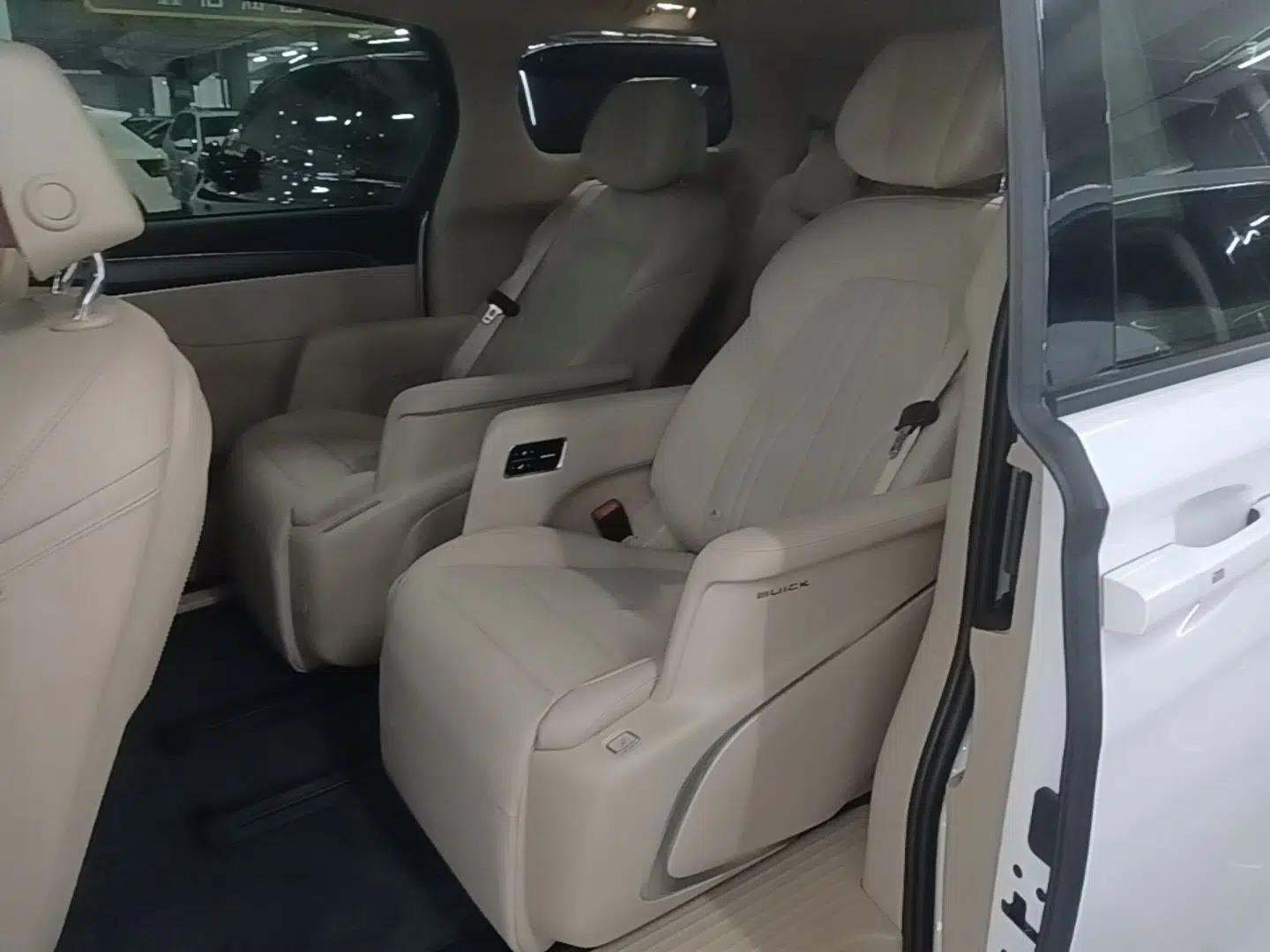 Buick GL8 New Energy 2025 Lu Shang Luxury Edition 7-Seater — миниатюра 20