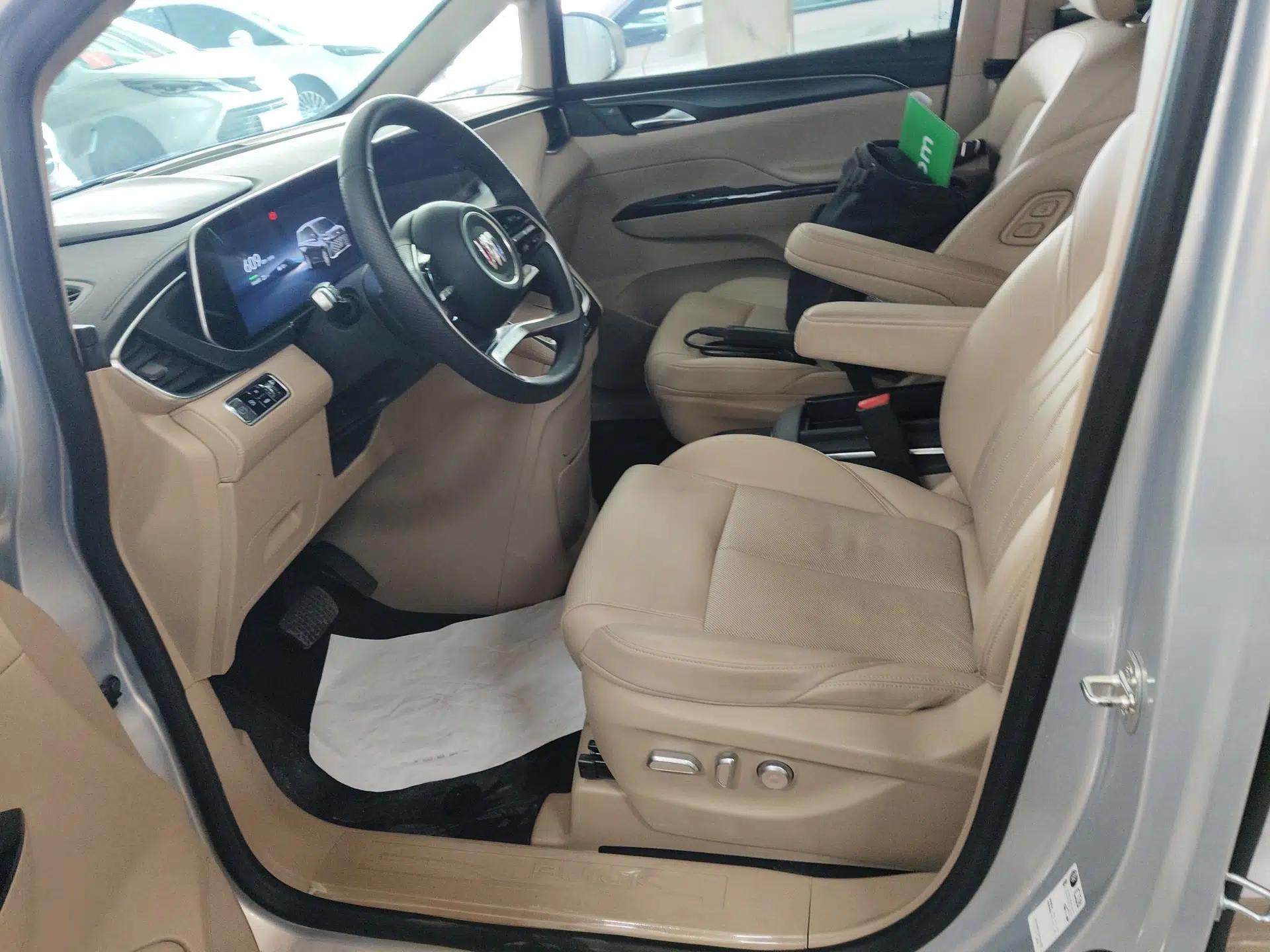 Buick GL8 New Energy 2025 Lu Shang Luxury Edition 7-Seater — миниатюра 17