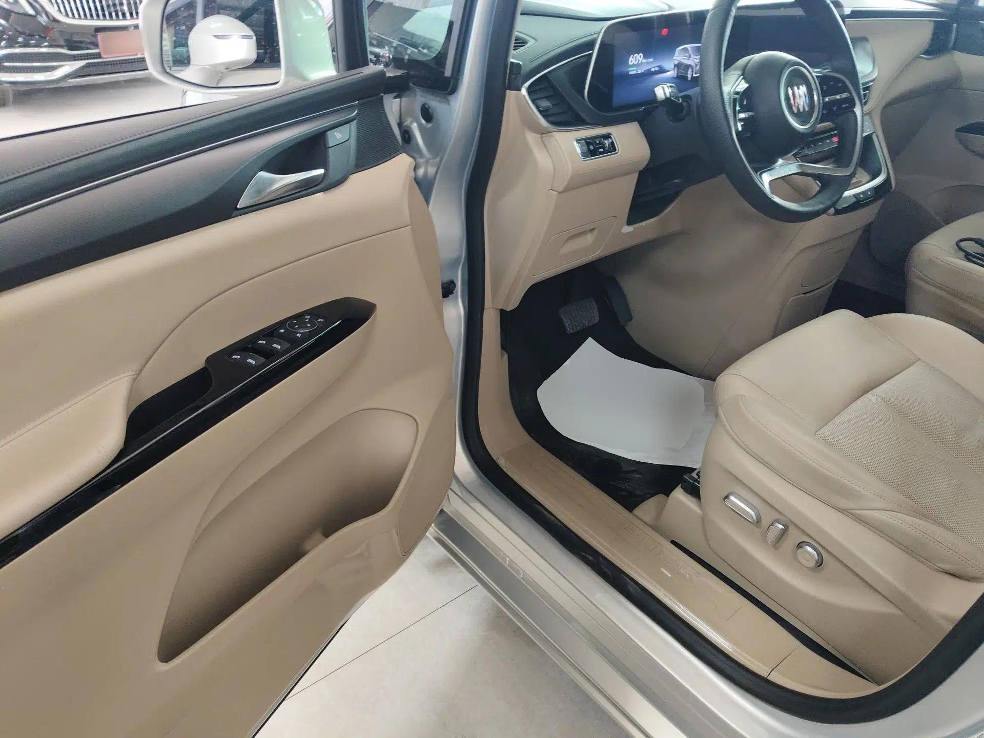 Buick GL8 New Energy 2025 Lu Shang Luxury Edition 7-Seater — миниатюра 18