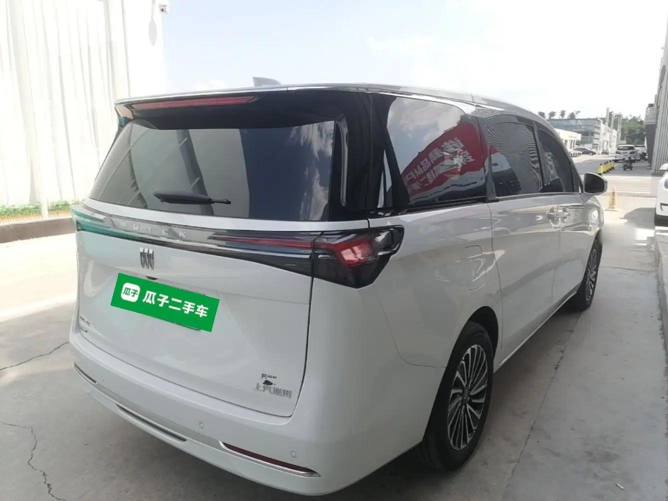 Buick GL8 New Energy 2025 Lu Shang Smart Enjoyment Edition 7-Seater — миниатюра 6