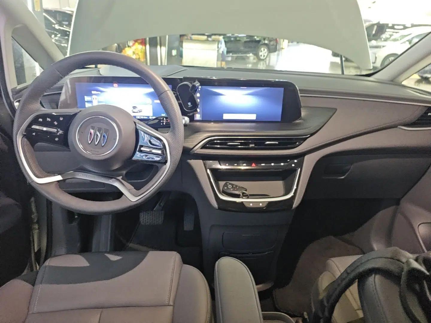Buick GL8 New Energy 2025 Lu Shang Smart Enjoyment Edition 7-Seater — миниатюра 12