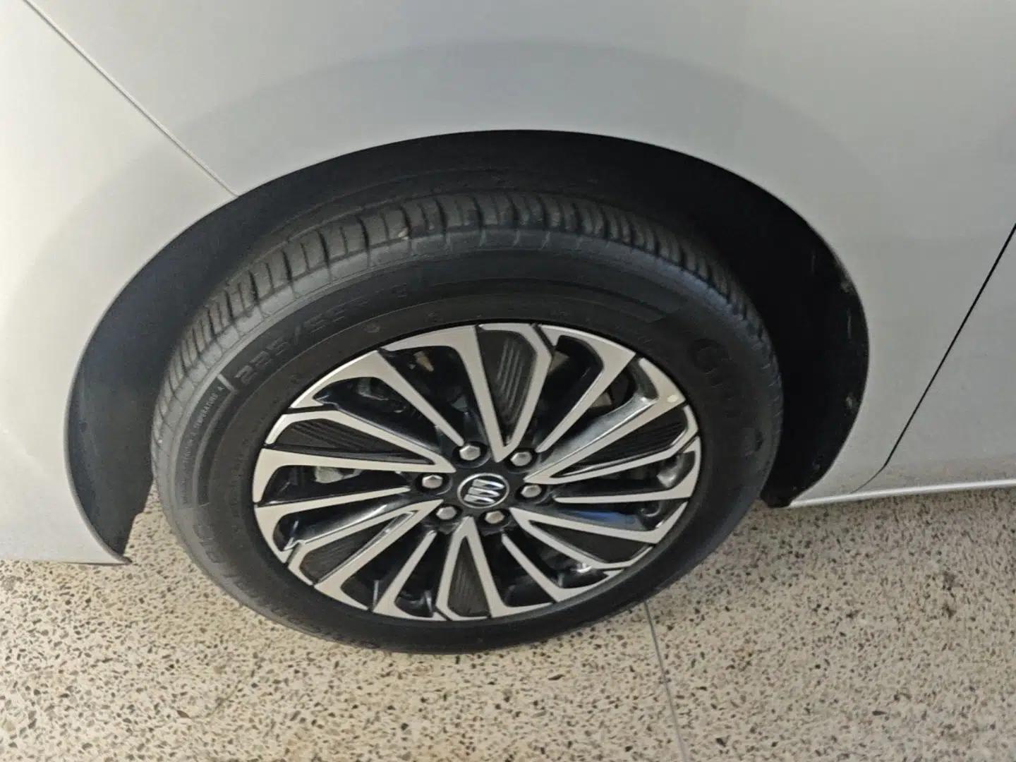 Buick GL8 New Energy 2025 Lu Shang Smart Enjoyment Edition 7-Seater — миниатюра 10