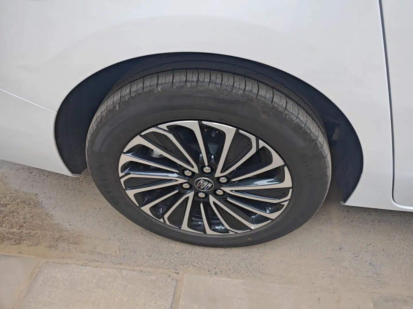 Buick GL8 New Energy 2025 Lu Shang Luxury Edition 7-Seater — миниатюра 16