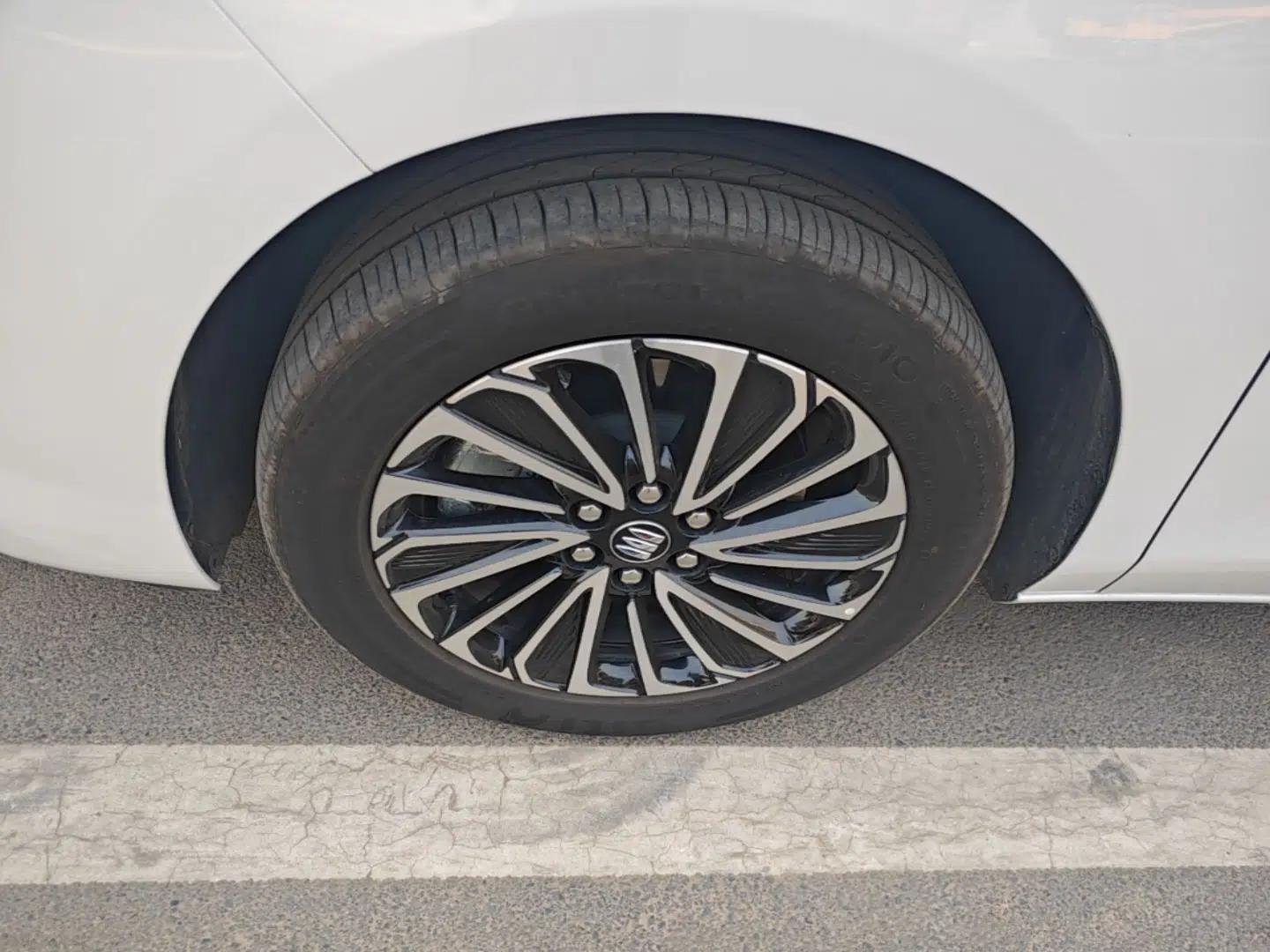 Buick GL8 New Energy 2025 Lu Shang Luxury Edition 7-Seater — миниатюра 10