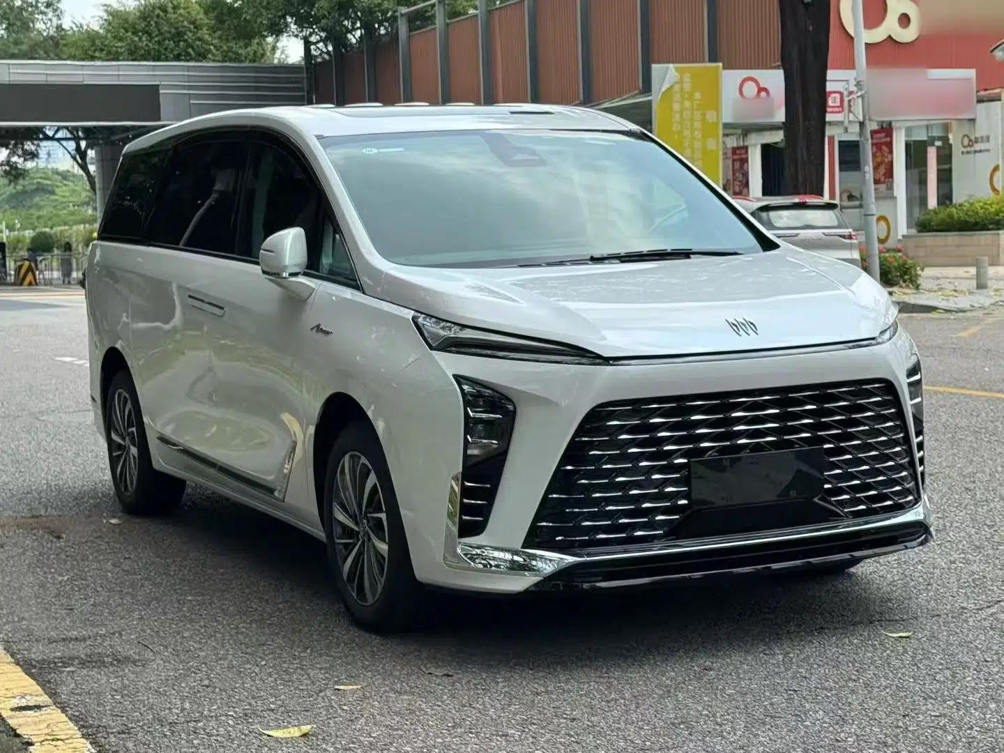 Buick GL8 New Energy 2026 Model Lu Zun Smart Enjoyment Edition — миниатюра 12