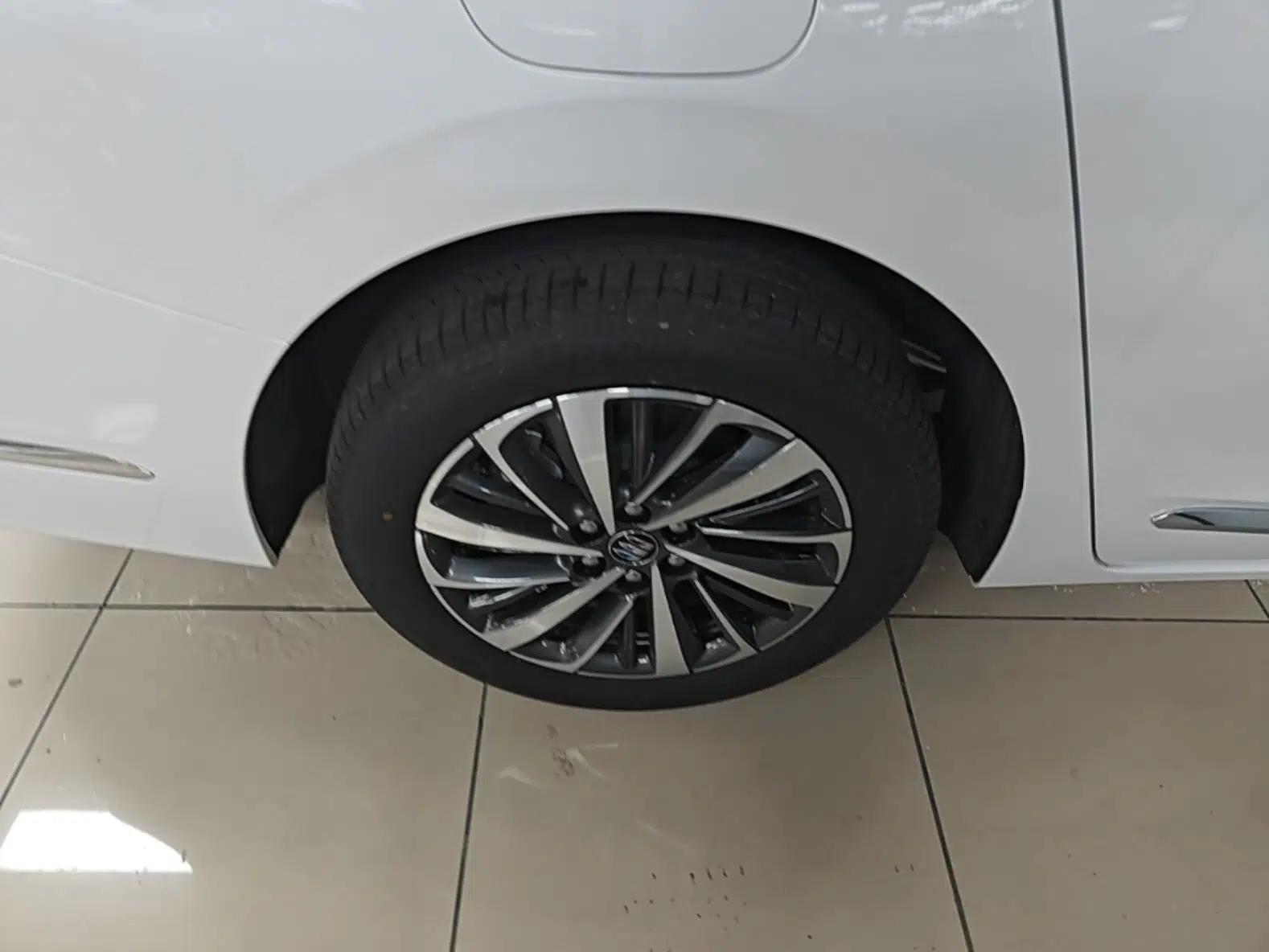 Buick GL8 New Energy 2026 Model Lu Zun Smart Enjoyment Edition — миниатюра 16