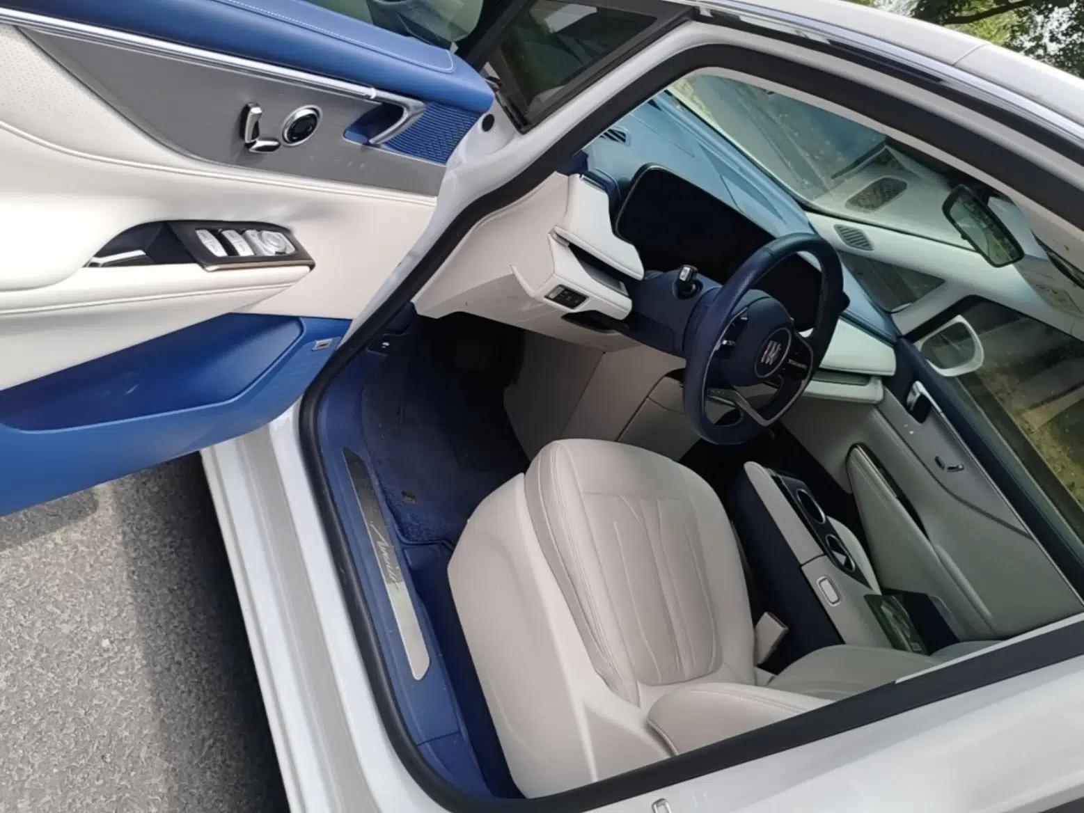 Buick GL8 New Energy 2024 Lu Zun Luxury Edition 6-Seater — миниатюра 23