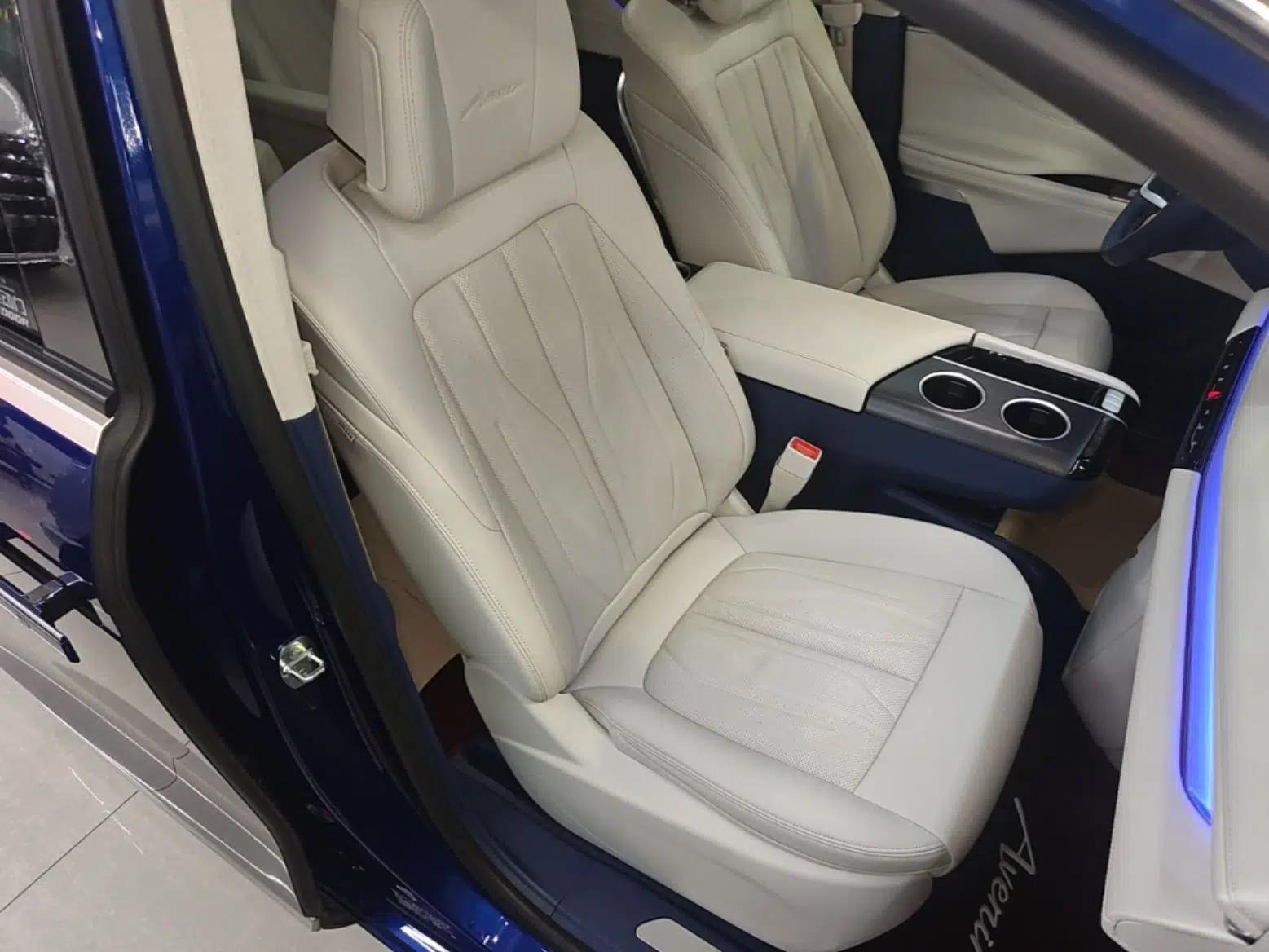 Buick GL8 New Energy 2024 Lu Zun Luxury Edition 7-Seater — миниатюра 24