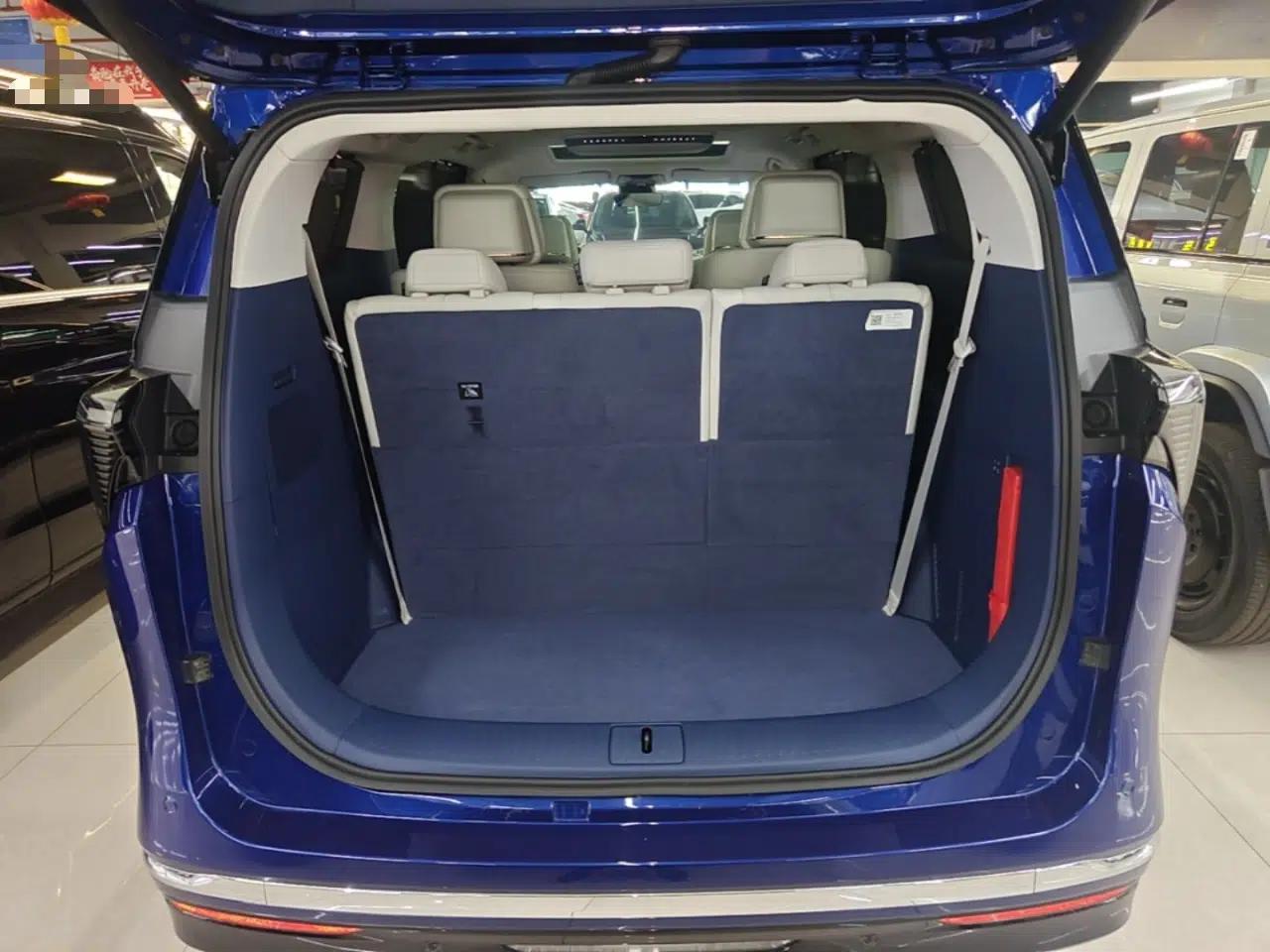 Buick GL8 New Energy 2024 Lu Zun Luxury Edition 7-Seater — миниатюра 27