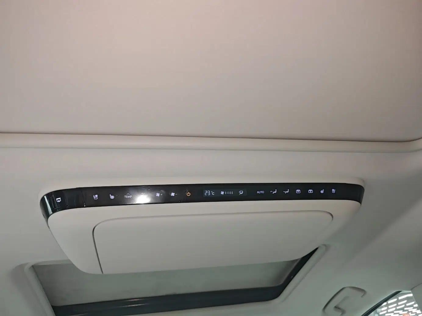 Buick GL8 New Energy 2024 Lu Zun Luxury Edition 7-Seater — миниатюра 21