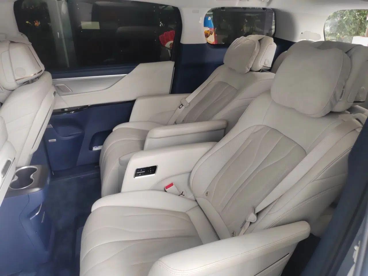 Buick GL8 New Energy 2024 Lu Zun Luxury Edition 7-Seater — миниатюра 17