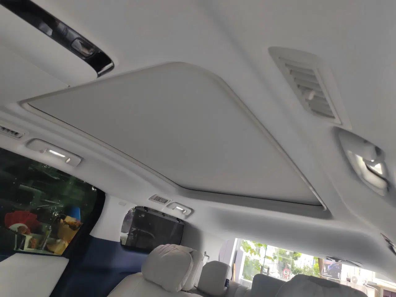 Buick GL8 New Energy 2024 Lu Zun Luxury Edition 7-Seater — миниатюра 18