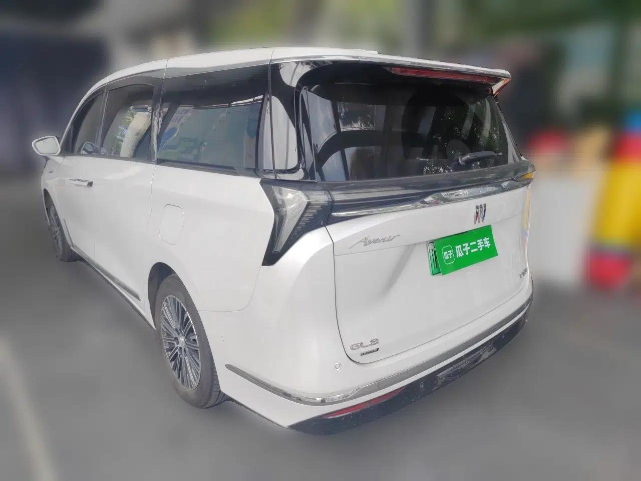 Buick GL8 New Energy 2024 Lu Zun Luxury Edition 7-Seater — миниатюра 4
