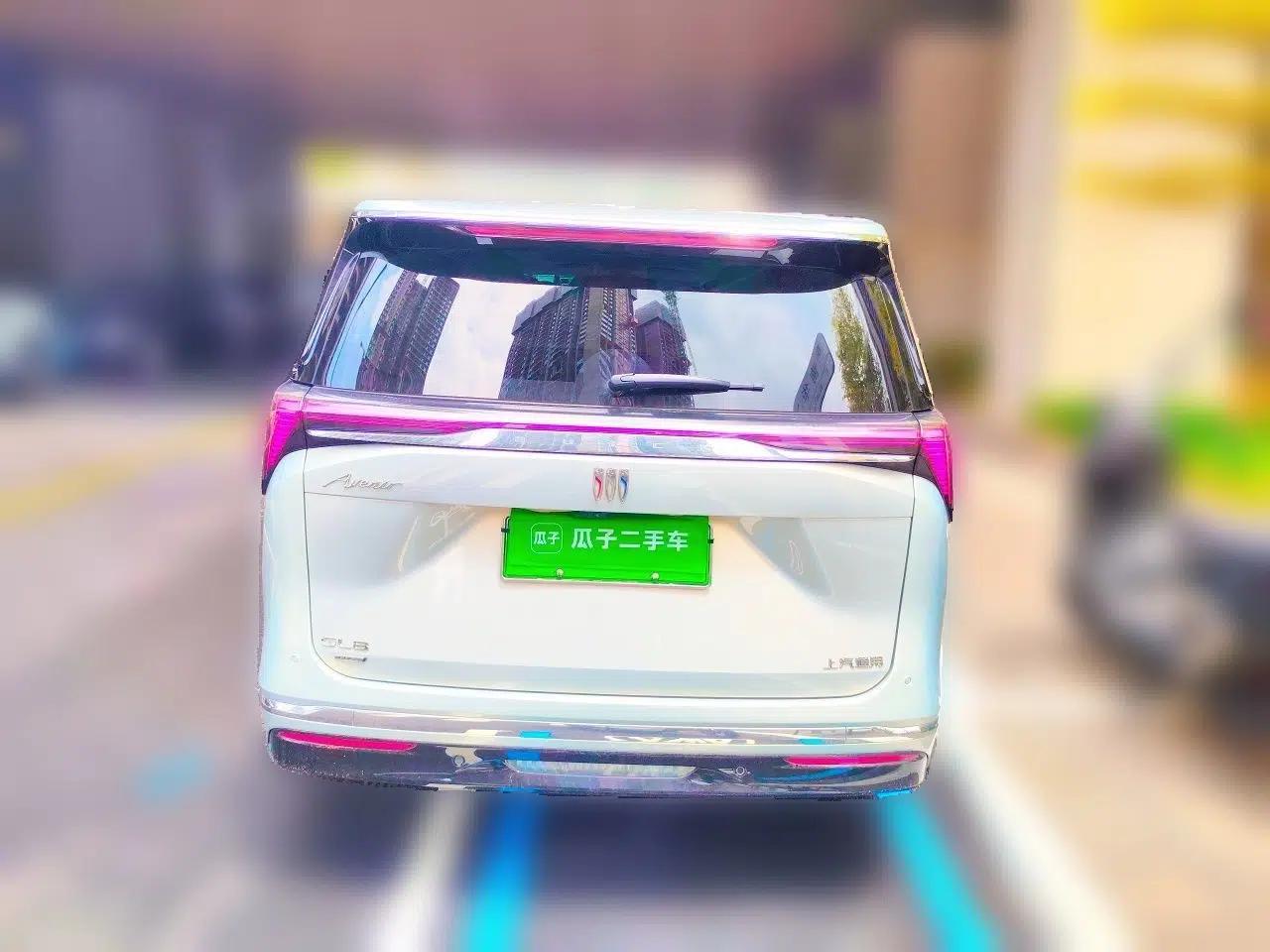 Buick GL8 New Energy 2024 Lu Zun Deluxe Edition 7-Seater — миниатюра 5