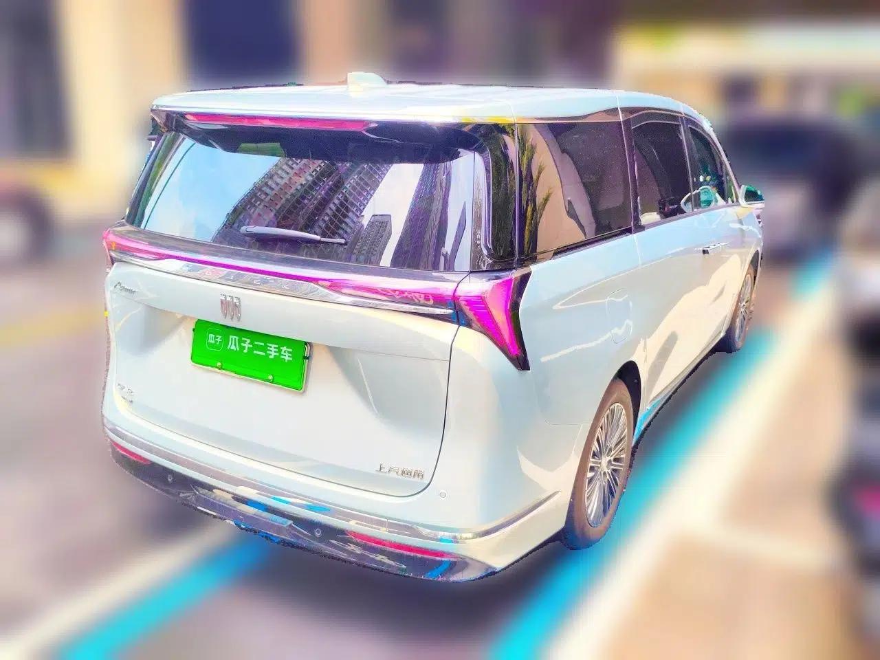 Buick GL8 New Energy 2024 Lu Zun Deluxe Edition 7-Seater — миниатюра 6