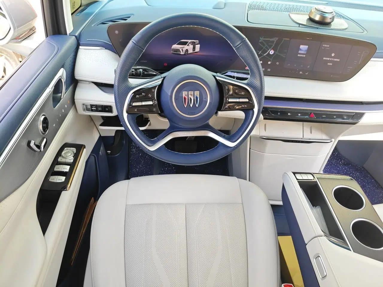 Buick GL8 New Energy 2024 Lu Zun Luxury Edition 7-Seater — миниатюра 10