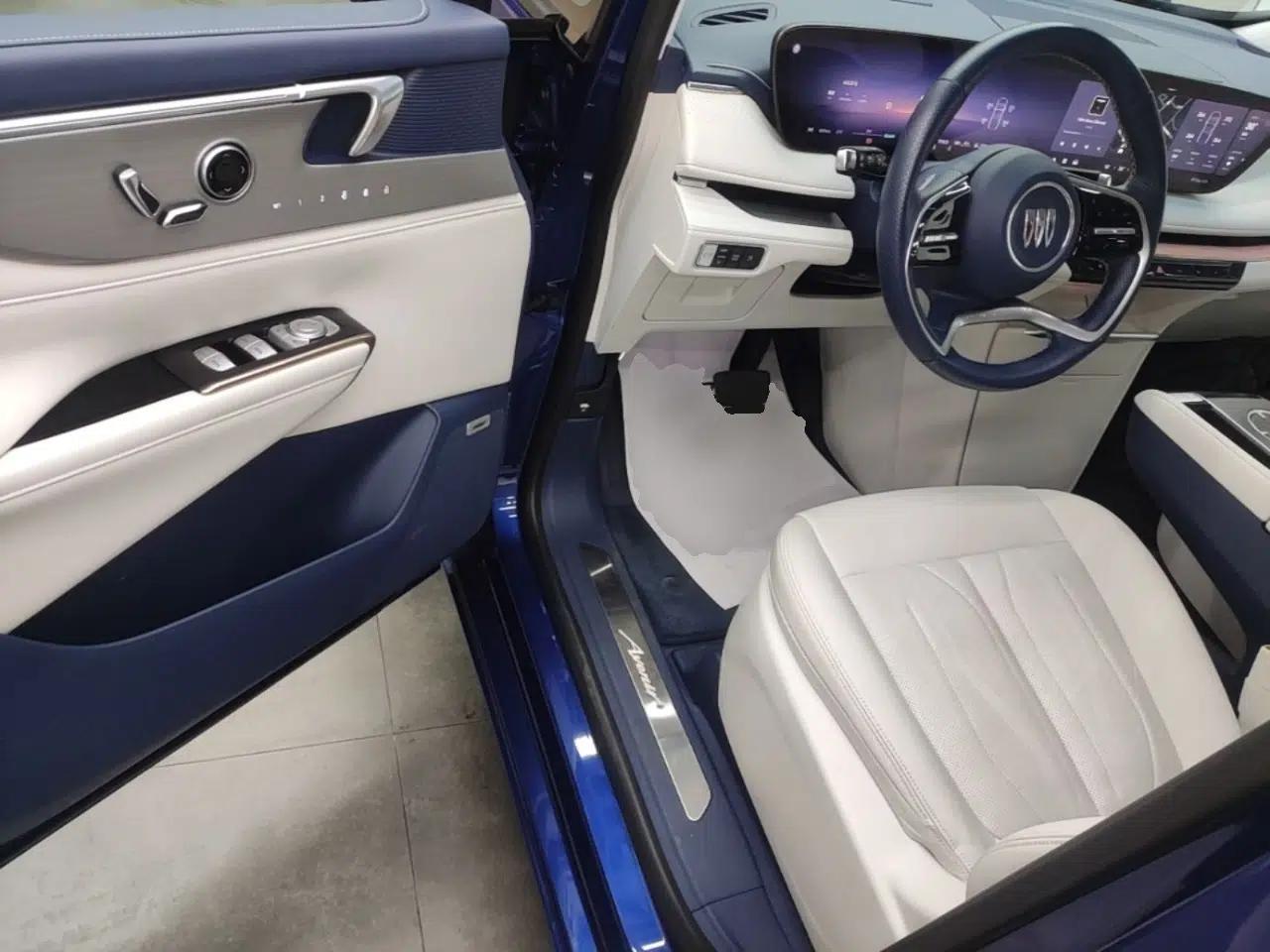 Buick GL8 New Energy 2024 Lu Zun Luxury Edition 6-Seater — миниатюра 18