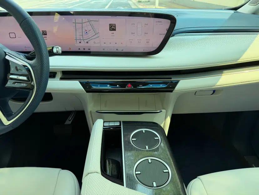 Buick GL8 New Energy 2024 Lu Zun Luxury Edition 6-Seater — миниатюра 35
