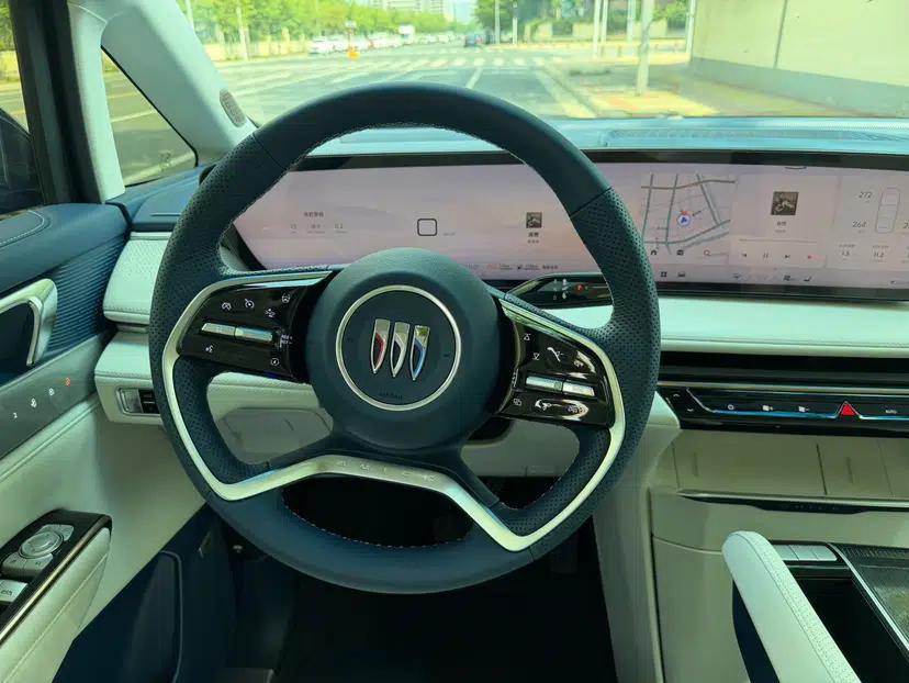 Buick GL8 New Energy 2024 Lu Zun Luxury Edition 6-Seater — миниатюра 36