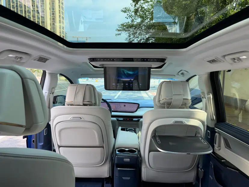Buick GL8 New Energy 2024 Lu Zun Luxury Edition 6-Seater — миниатюра 41