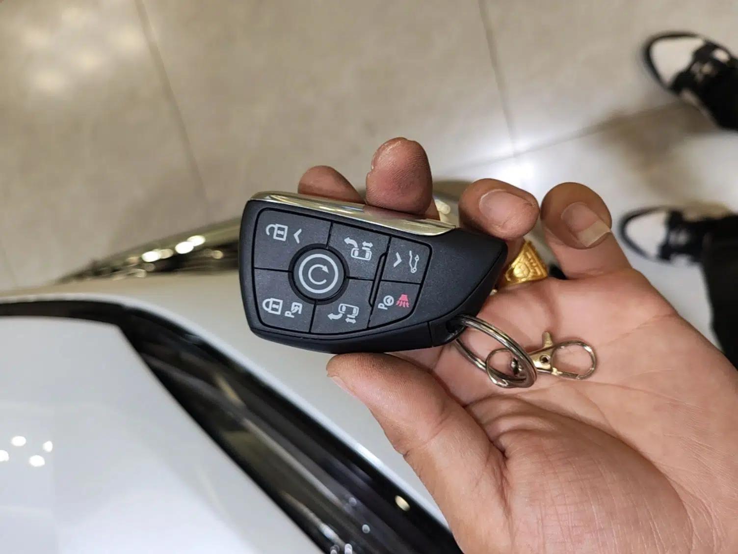 Buick GL8 New Energy 2024 Lu Zun Luxury Edition 7-Seater — миниатюра 28